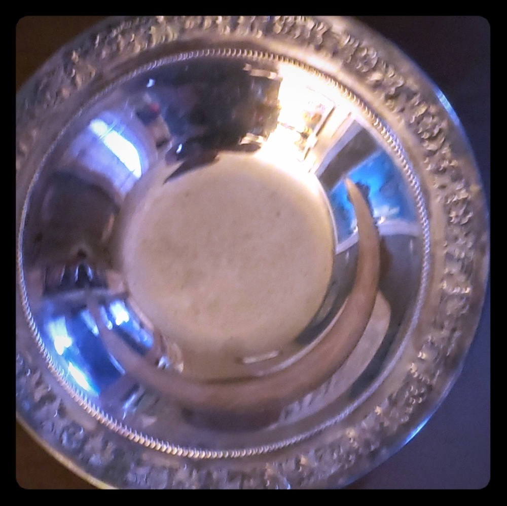 Vintage Wallace  silverplate bowl $$